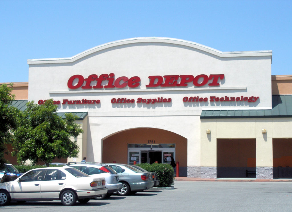 does Office Depot hire felons in all stores